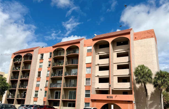 5201 NW 7th St photos photos