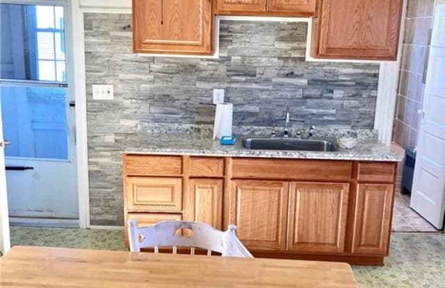 29 N Barnes - 29 N Barnes St, Waterbury, CT 06704