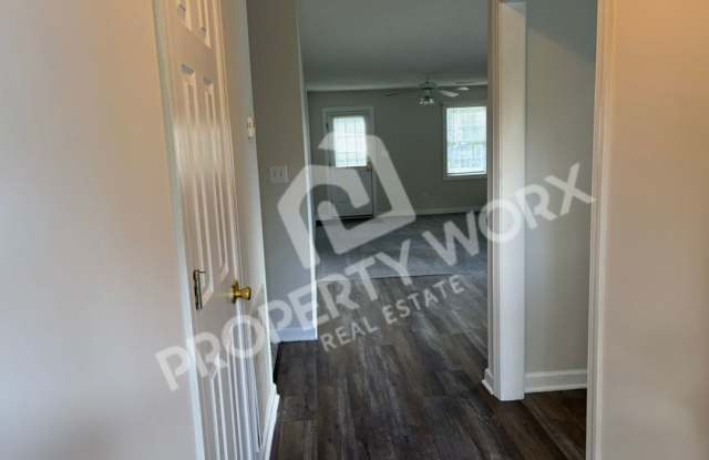 2 Bedroom Duplex in Nashville Gallery 3
