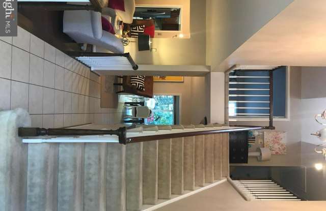 1565 MCLEAN COMMONS COURT Gallery 3