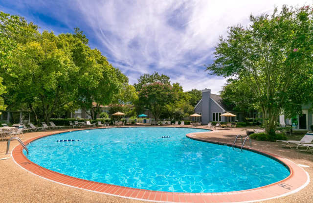 Peninsula Grove Apartments at Town Center Gallery 3