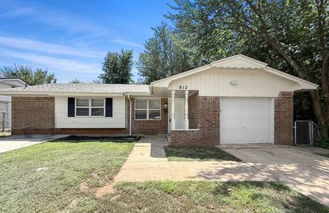 812 Meadowridge Drive photos photos