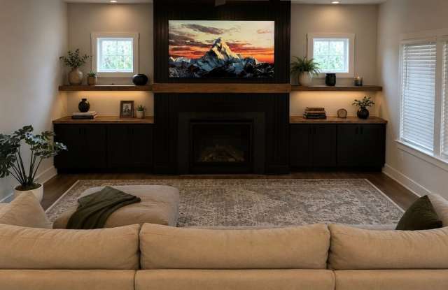 Spacious 4BR House in Lillington Gallery 3
