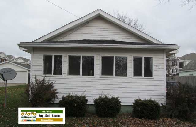 2 bedroom home close to ND and Roseland photos photos