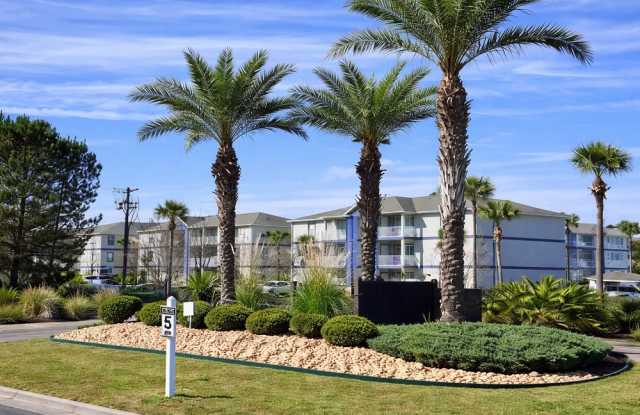 Grand Biscayne Apartments photos photos