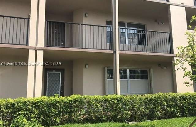 13105 SW 16th Ct Gallery 3
