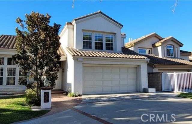 8604 East Windsong Drive Gallery 1