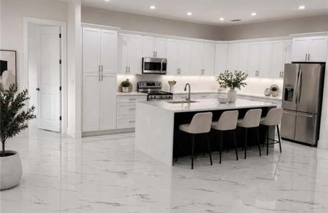 811 Dartmouth Ct Gallery 1