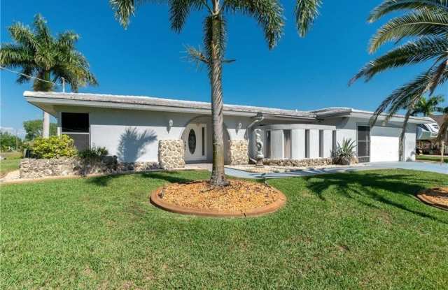 4274 GILLOT BOULEVARD - 4274 Gillot Boulevard, Charlotte County, FL 33981