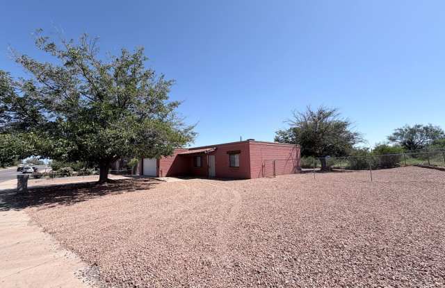 3BR/2BA/2CG, 1,366 sq.ft. rental in Sierra Vista, AZ photos photos