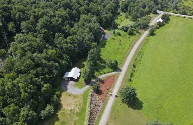 2070 Harper Road Gallery 2