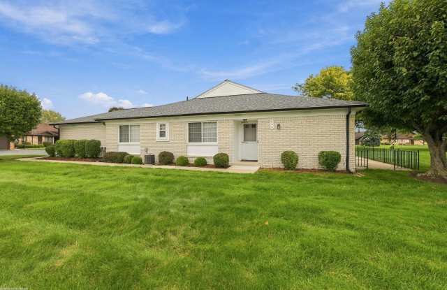 654 Country Club Drive Gallery 4