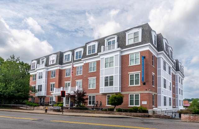 446 Belgrade Ave photos photos