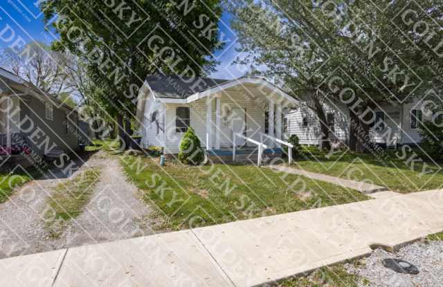 1823 Halford Street photos photos
