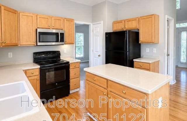 8702 Huntland Court Gallery 3