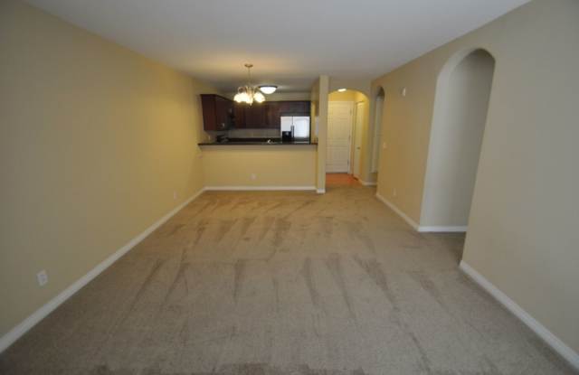 2 Bedroom 2 Bath Condo with Pool and Private Parking Space photos photos 2 Bedroom 2 Bath Condo with Pool and Private Parking Space photos photos