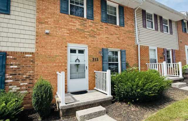 2 Bedroom, 1.5 Bath Townhouse photos photos 2 Bedroom, 1.5 Bath Townhouse photos photos