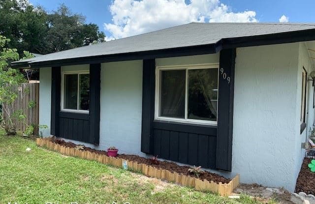 909 Orange Ave. - 909 Orange Avenue, Longwood, FL 32750