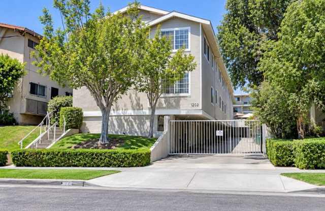 741 Venice Way Gallery 1