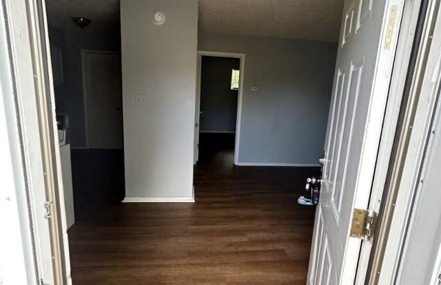 446 Winters Street - 448 Gallery 2
