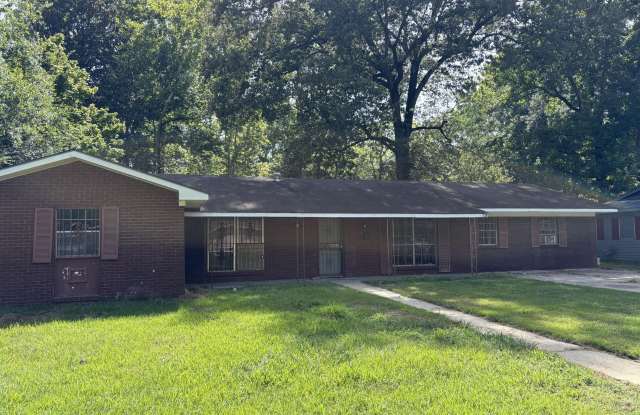 1241 Wooddell Drive Gallery 1