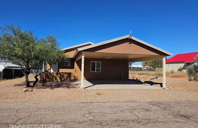 Great home with an easy commute to Benson, Tucson or Sierra Vista Gallery 3