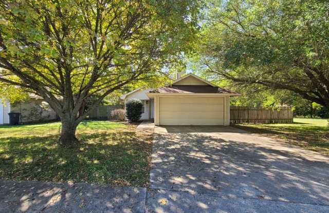 2013 Dickens Dr. - Call LONGHORN PROPERTIES @ 254-526-0382 FOR DETAILS photos photos
