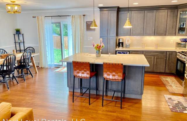 8003 W Rockglen Court Gallery 4