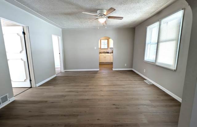 1709 Ray St, 3  bedroom house with basement Gallery 4