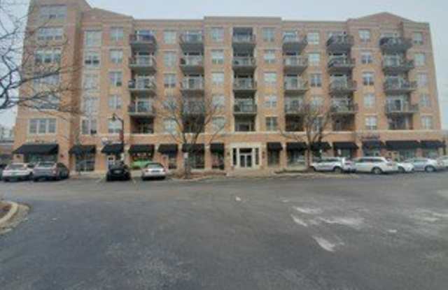 647 Metropolitan Way - 647 Metropolitan Way, Des Plaines, IL 60016