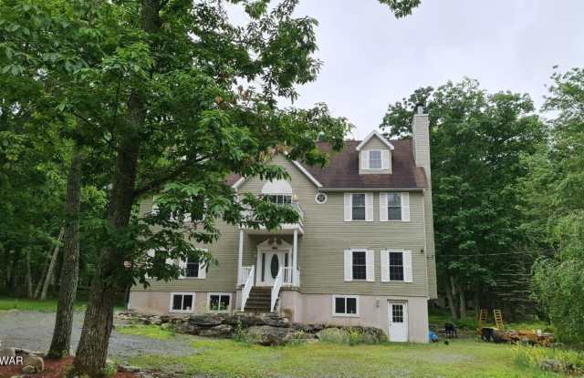 110 Stallion Drive Gallery 3