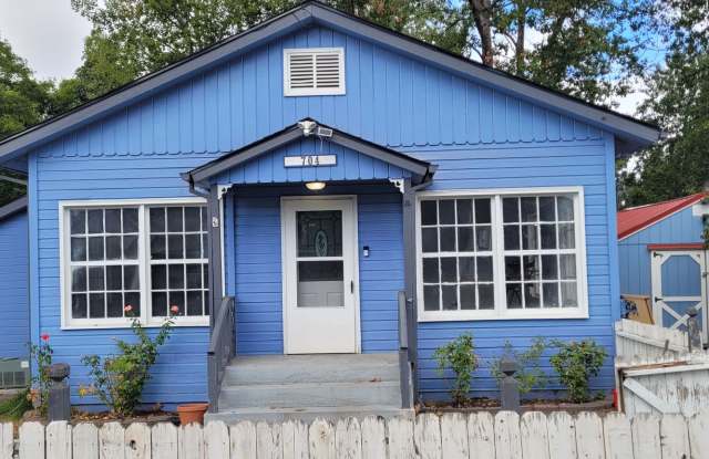 Cozy and Spacious Home for Rent photos photos