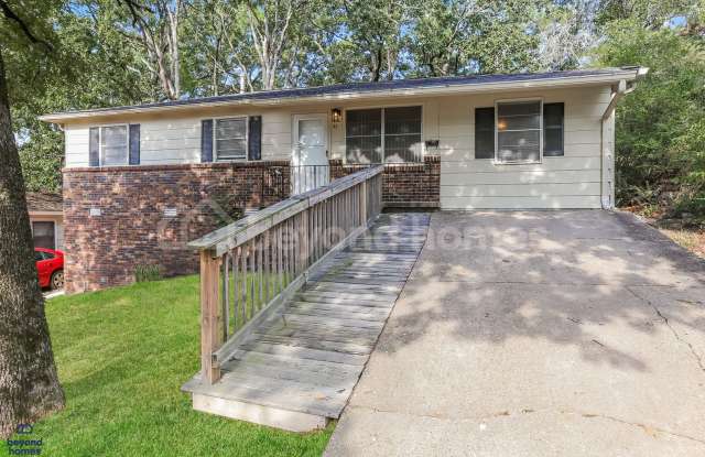 Beautiful and Modern 3 BD 1 BA with 1,196 sq ft of space! photos photos