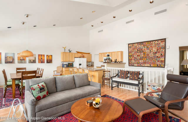 546 Evans Court Gallery 4