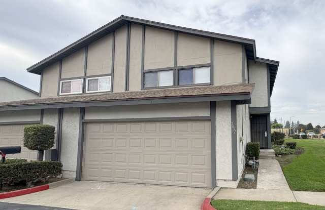 Newly Renovated Condo photos photos