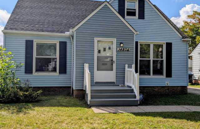 14804 Rockside Rd - 14804 Rockside Road, Maple Heights, OH 44137