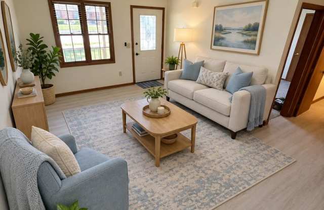 Apply In Person, Pay $0 — Plus $500 Move-In Credit! Gallery 3