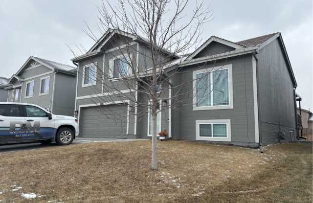 Beautiful Split-Level in BENNINGTON photos photos