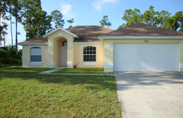 3/2/2 - CBS Home in Great Neighborhood near Bayshore & Crosstown photos photos