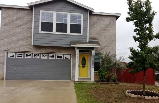 Spacious 3 Bed / 2.5 Bath Home - 4622 Ida Spring Drive, San Antonio, TX 78222
