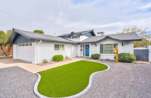 Apply Here: https://realty480pm.appfolio.com/listings - 8631 East Valley View Road, Scottsdale, AZ 85250 Apply Here: https://realty480pm.appfolio.com/listings - 8631 East Valley View Road, Scottsdale, AZ 85250