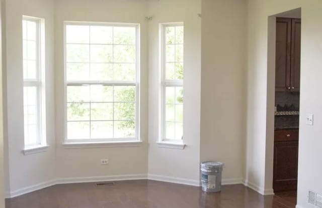 244 W Olmsted Lane Gallery 4