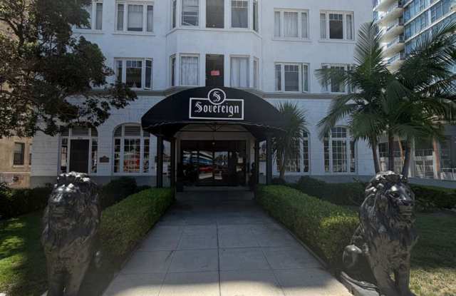 Bright & Spacious 1 Bed / 1 Bath in the Heart of Downtown Long Beach Gallery 1