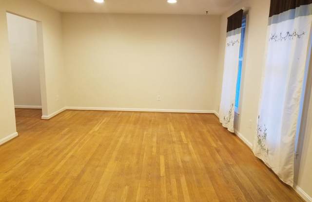 9008 GETTYSBURG LANE Gallery 2