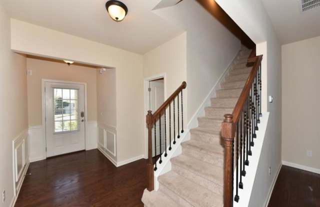 1045 Justins Place Court Gallery 3