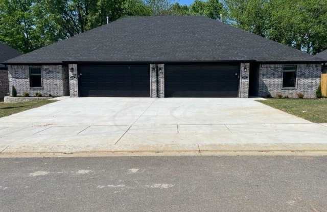 138 Ryder  ST photos photos