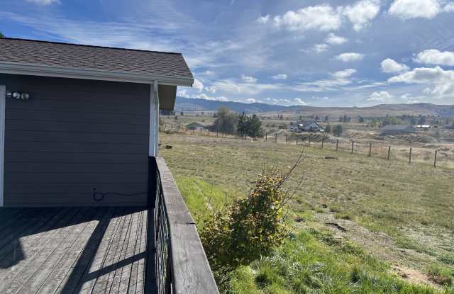 4031 Sunnyside Cemetery Road Gallery 1