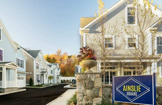 115 Colonial Road photos photos
