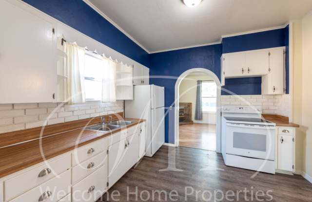 Charming Walla Walla Home with Gas Fireplace, Backyard Patio, and Off-Street Parking! Gallery 4