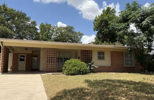 1219 ARROYA VISTA DR photos photos